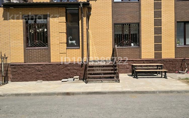 Отдельный дом · 6 комнат · 385 м² · 3 сот., Гастелло 23 за 240 млн 〒 в Караганде, Казыбек би р-н — фото 17