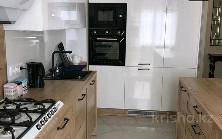 Часть дома · 4 комнаты · 152.4 м² · 2 сот., Мкр 14 60 за 75 млн ₸ в Мангистауской обл. — фото 215