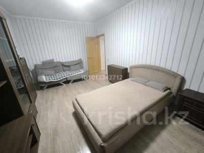 1-бөлмелі пәтер · 45 м² · 4/5 қабат, мкр Аксай-5 9, бағасы: 200 000 ₸ в Алматы, Ауэзовский р-н