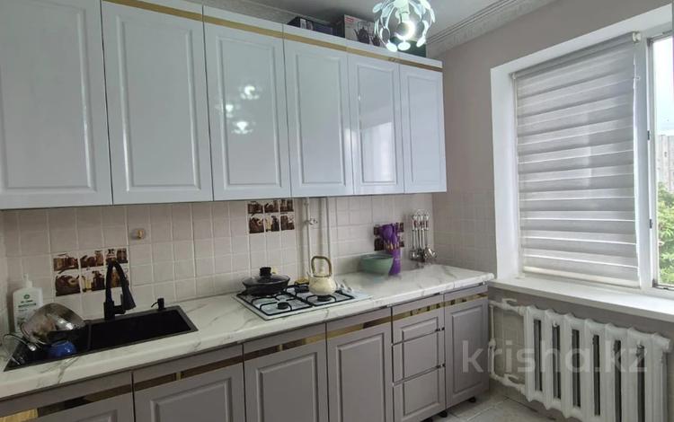 2-комнатная квартира · 48.8 м² · 5/5 этаж, мкр 11 за 15.5 млн ₸ в Актобе — фото 8