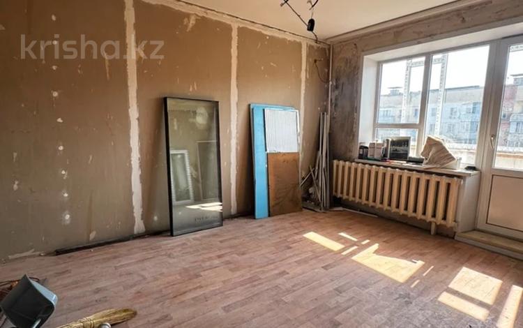 3-комнатная квартира · 63 м² · 5/6 этаж, Беркимбаева 112 за 14.6 млн ₸ в Экибастузе — фото 2