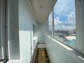 2-комнатная квартира, 72.7 м², 5/10 этаж, Молдагуловой за 24.5 млн 〒 в Актобе — фото 15