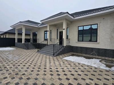 Отдельный дом · 5 комнат · 170 м² · 4 сот., Жангозина 78 за 43 млн ₸ в Каскелене