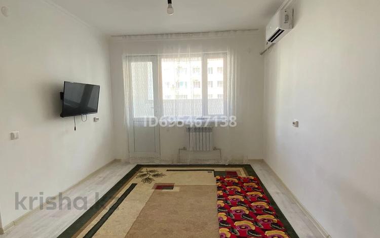 3-бөлмелі пәтер, 77 м², 3/7 қабат ай сайын, 9 — Жаңа қала, бағасы: 130 000 〒 в Туркестане — фото 2