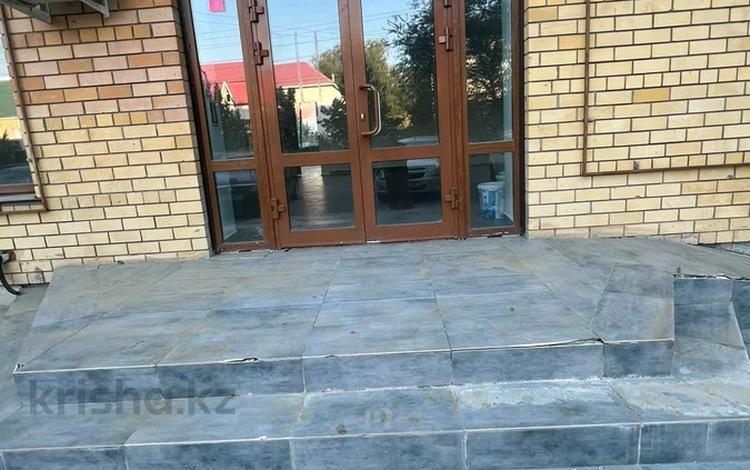 Свободное назначение · 134 м² за 670 000 ₸ в Уральске, мкр Северо-Восток — фото 2