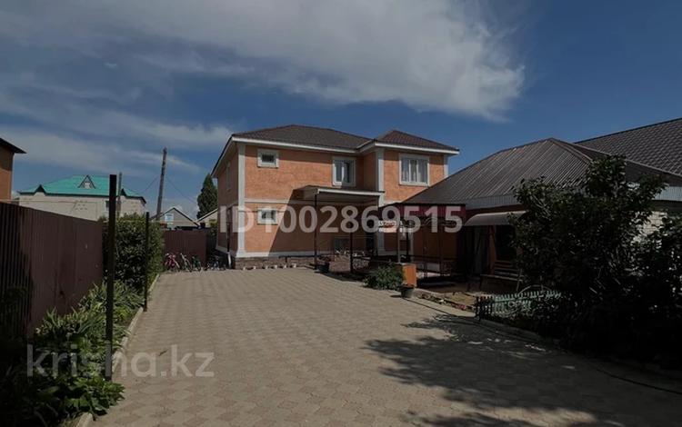 Отдельный дом · 9 комнат · 240 м² · 6 сот., Букенбаева 9а — Остановка пекарня. за 50 млн 〒 в Актобе, жилой массив Заречный-1 — фото 2