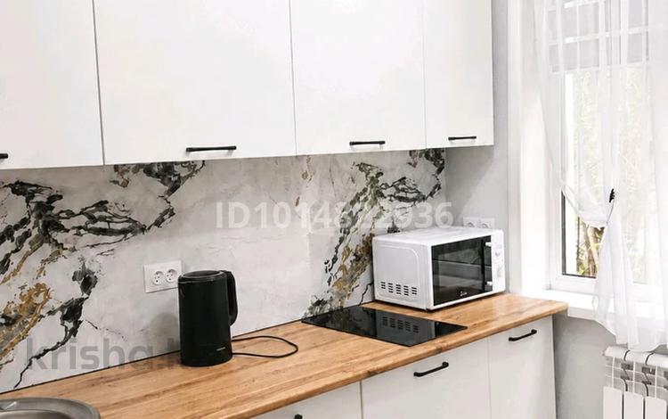 1-комнатная квартира · 30 м² · 1/5 этаж, Пришахтинск, Пришахтинск, 22й микрорайон 35 за 12 000 ₸ в Караганде, Алихана Бокейханова р-н — фото 9