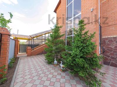 Отдельный дом • 5 комнат • 350 м² • 10 сот., Мойынты за 155 млн 〒 в Астане, Алматы р-н