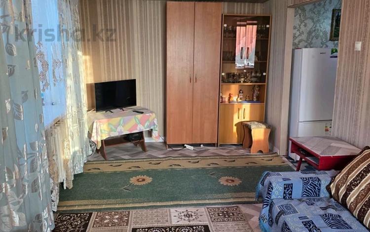 1-комнатная квартира · 33 м² · 3/3 этаж, 18микр 8 за 135 000 ₸ в Конаеве — фото 2