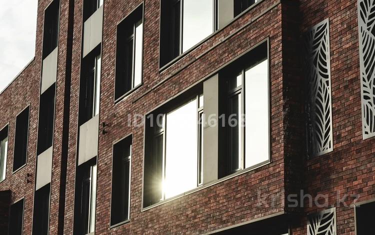 3-комнатная квартира · 106 м², Акжайык за 68 млн ₸ в Шымкенте, Абайский р-н — фото 2