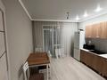 2-комнатная квартира, 70 м², 6/16 этаж помесячно, Сыганак 15 1 — Рядом ЖК зеленый квартал, школа Quantum за 400 000 〒 в Астане, Есильский р-н