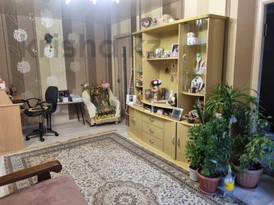 2-комнатная квартира · 43.4 м² · 2/5 этаж, Ауэзова 16 за 20 млн 〒 в Усть-Каменогорске