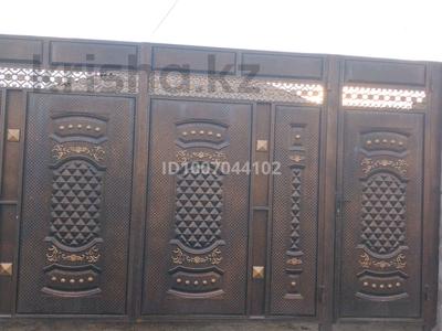 Отдельный дом · 5 комнат · 150 м² · 4.4 сот., Жамакаева 199 за 50 млн 〒 в Семее