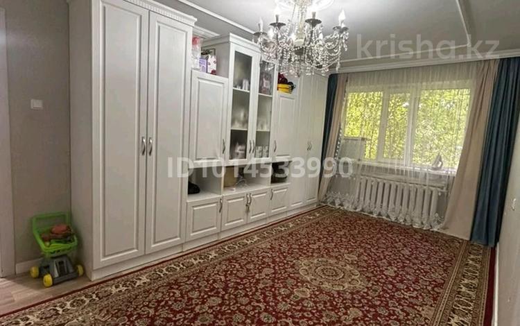 2-бөлмелі пәтер · 44 м² · 1/5 қабат, Абая — Черный кот, бағасы: 7.5 млн ₸ в Темиртау — фото 5