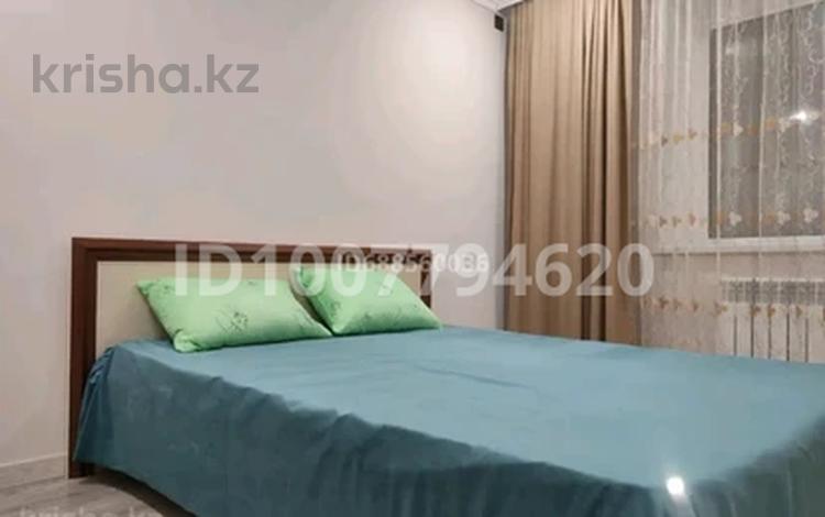 2-бөлмелі пәтер · 51 м² · 3/9 қабат, мкр 11 13, бағасы: 16 000 ₸ в Актобе — фото 2