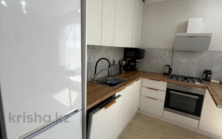 Отдельный дом · 4 комнаты · 90 м² · 10 сот., 4-я улица за 28 млн 〒 в Косшы — фото 2
