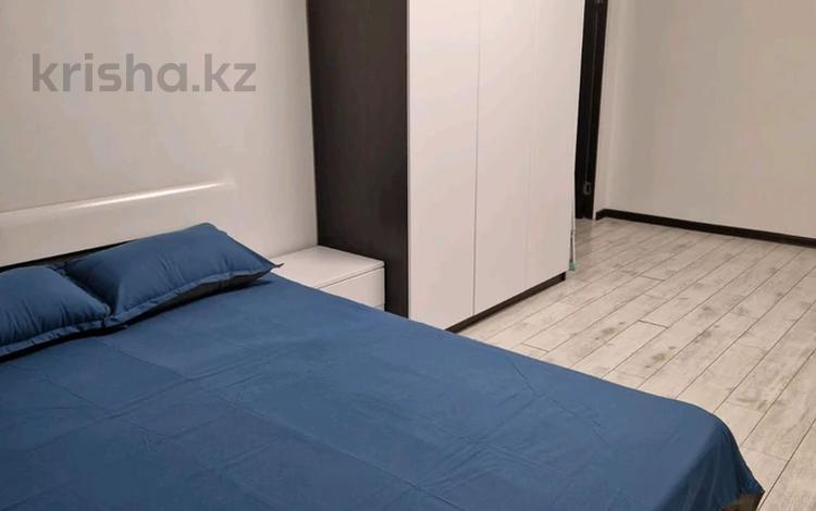 2-бөлмелі пәтер · 75 м² · 20/25 қабат, мкр 11 112А, бағасы: 20 000 ₸ в Актобе — фото 4