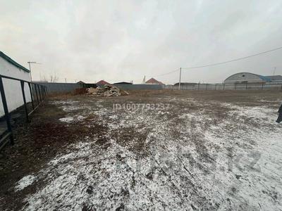 Отдельный дом · 3 комнаты · 110 м² · 25 сот., Алкей маргулан 37 за 19 млн 〒 в Астане, Нура р-н