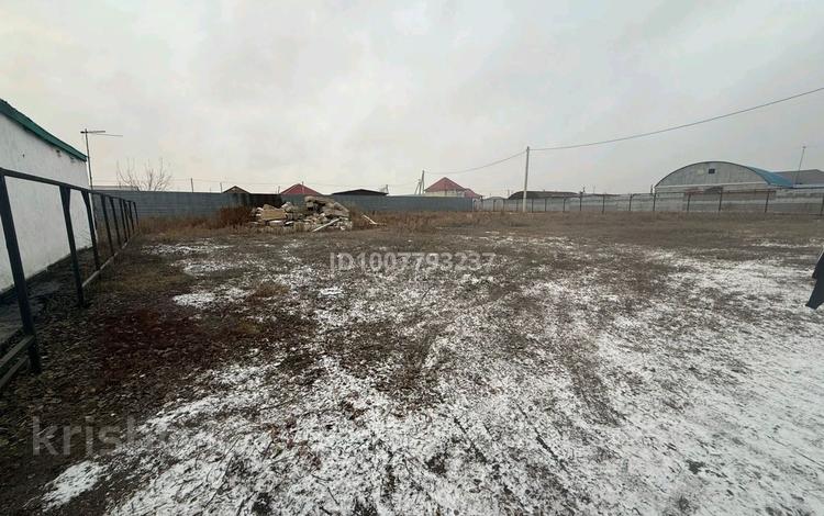 Отдельный дом · 3 комнаты · 110 м² · 25 сот., Алкей маргулан 37 за 19 млн 〒 в Астане, Нура р-н — фото 2