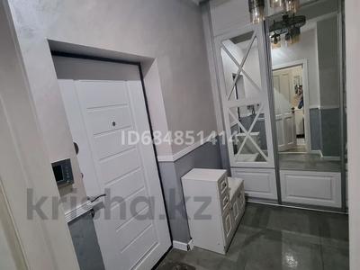 2-комнатная квартира, 92 м², 7/9 этаж помесячно, 17-й мкр 46 за 250 000 〒 в Актау, 17-й мкр