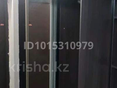 1-бөлмелі пәтер · 42 м² · 4/9 қабат, Ақсай-1А ш/а. 32, бағасы: 230 000 ₸ в Алматы, Ауэзовский р-н