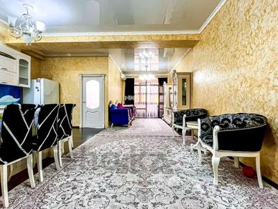 Пәтерлер в Алматы: 4-бөлмелі пәтер · 128 м² · 3/10 қабат, мкр Коктем-1 37, бағасы: 92 млн 〒 4-бөлмелі пәтер · 128 м² · 3/10 қабат, мкр Коктем-1 37, бағасы: 92 млн 〒 в Алматы, Бостандыкский р-н