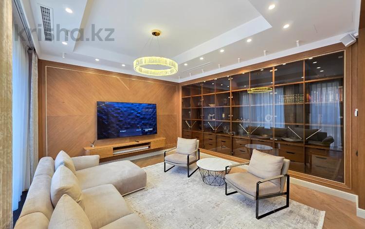 4-комнатная квартира · 250 м² · 3/3 этаж, Аль- Фараби 116 за 435 млн ₸ в Алматы, Медеуский р-н — фото 11