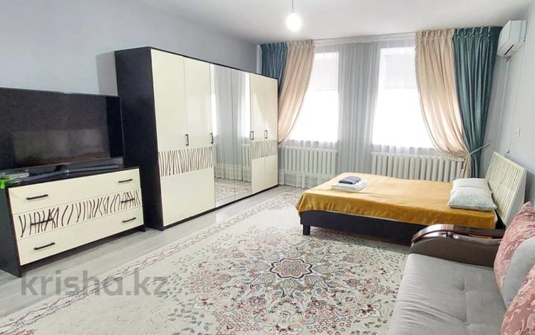 1-бөлмелі пәтер · 50 м² · 4/8 қабат, Желтоксан 11в, бағасы: 14 000 ₸ в  — фото 5