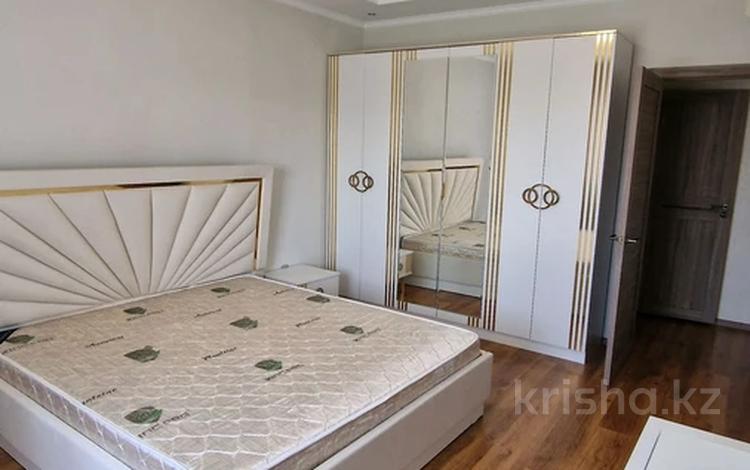 2-комнатная квартира · 75 м² · 13/25 этаж, Абиша Кекилбайулы за 400 000 ₸ в Алматы, Бостандыкский р-н — фото 14