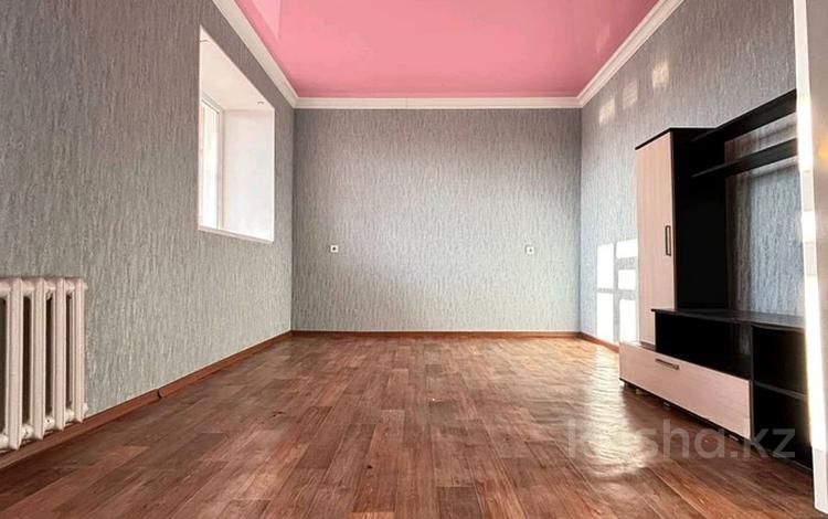 3-бөлмелі пәтер · 72.8 м² · 3/5 қабат, Султан Бейбарыс 93 б — Султан Бейбарыс , Жеңіс, бағасы: 21 млн ₸ в  — фото 2