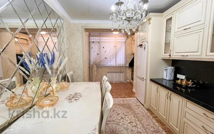 3-бөлмелі пәтер · 90 м² · 4/5 қабат, Болашак 45, бағасы: 46 млн ₸ в Талдыкоргане, мкр Болашак — фото 2
