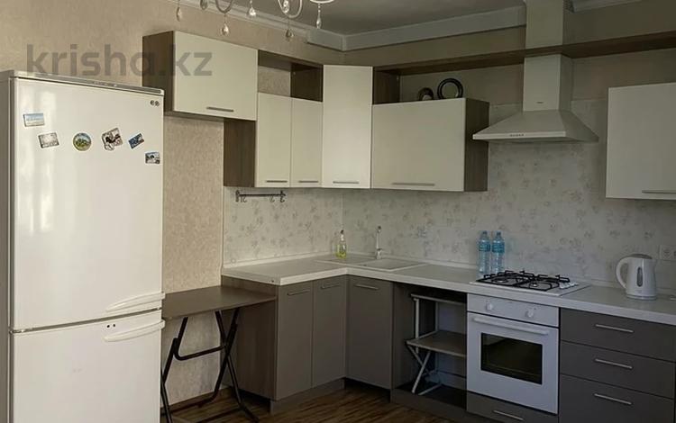 3-комнатная квартира · 120 м² · 3/5 этаж, мкр Думан-2 19 за 400 000 ₸ в Алматы, Медеуский р-н — фото 2