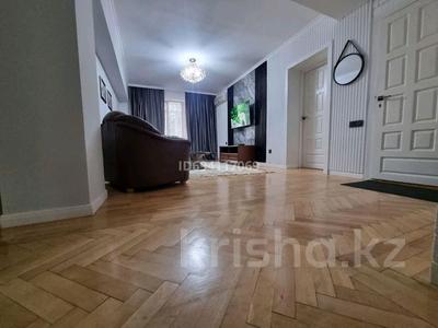 3-бөлмелі пәтер · 98 м² · 3/7 қабат, Самал-1 ш/а. 39, бағасы: 30 000 ₸ в Алматы, Медеуский р-н