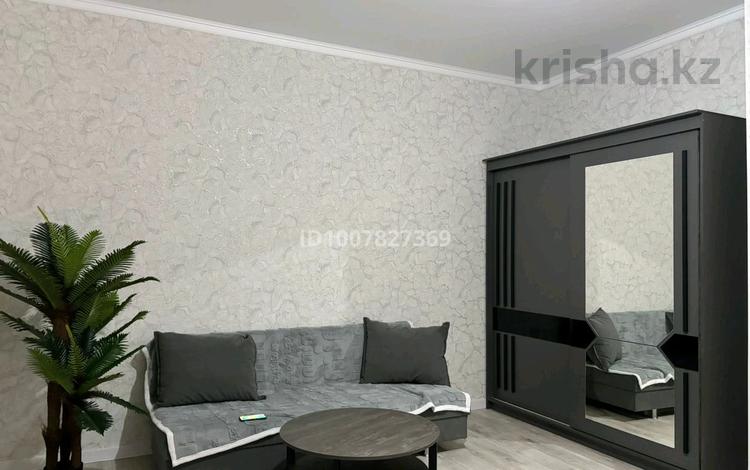 1-комнатная квартира · 50 м² · 1/5 этаж, 3-й мкр 92 за 13 000 ₸ в Актау — фото 5