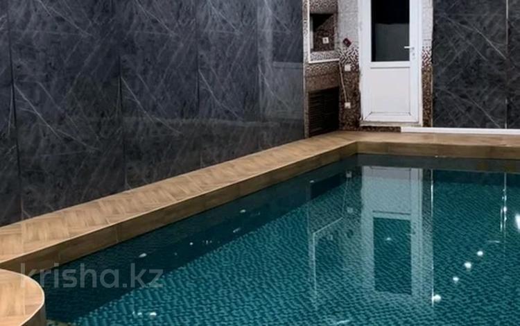 Дом · 8 комнат · 400 м², мкр Шубар 32 — Халел досмухамед улы 32 за 88 000 ₸ в Астане, Есильский р-н — фото 3