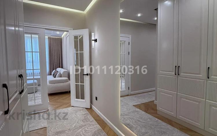 2-бөлмелі пәтер · 84 м² · 8/9 қабат, мкр Шымсити, Байдибек би 10/3, бағасы: 49 млн ₸ в Шымкенте, Абайский р-н — фото 9