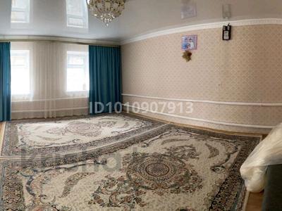 Отдельный дом · 3 комнаты · 90 м², Толеген айбергенов — Колхозного рынка за 16 млн ₸ в Актобе, мкр Гормолзавод