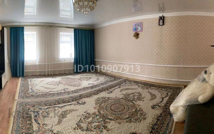 Отдельный дом · 3 комнаты · 90 м², Толеген айбергенов — Колхозного рынка за 16 млн ₸ в Актобе, мкр Гормолзавод — фото 2