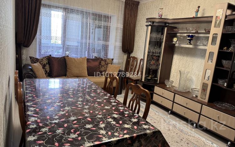3-комнатная квартира · 70 м² · 4/5 этаж, мкр Аулие-Ата, Казыбек би 142 за 30 млн ₸ в Таразе — фото 2