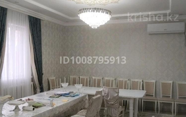 Отдельный дом · 7 комнат · 400 м² · 35 сот., Курмангали Иманбердиева 16 за 50 млн ₸ в Махамбетах — фото 2