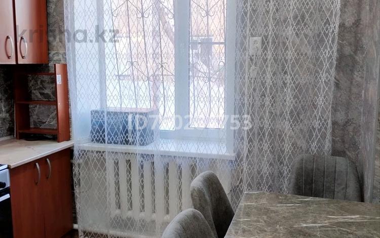 2-комнатная квартира · 56.7 м² · 1/2 этаж, Старый Майкудук, Виссарион Белинского 42 — За Спартаком за 13.5 млн 〒 в Караганде, Алихана Бокейханова р-н — фото 11