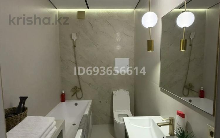 1-комнатная квартира · 65 м² · 6/18 этаж, Сауран 10 Б за 2 500 ₸ в Астане, Есильский р-н — фото 55