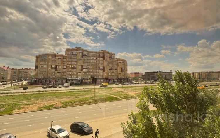 3-комнатная квартира · 86.5 м² · 4/9 этаж, мкр. Алтын орда 6 за 25.8 млн ₸ в Актобе — фото 10