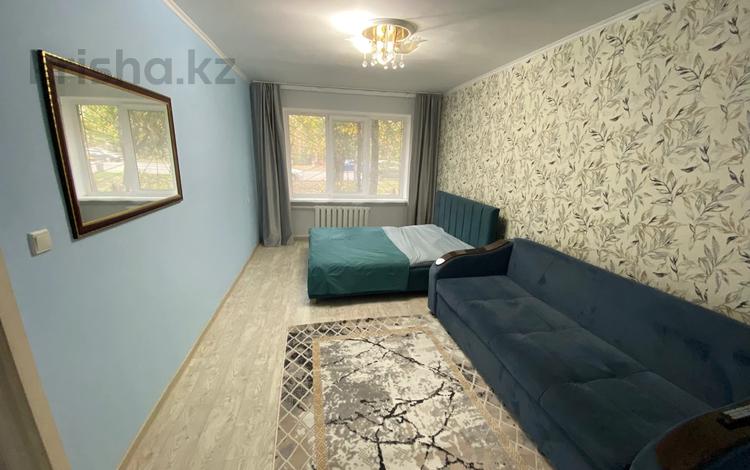 1-комнатная квартира, 31 м², 1/5 этаж, Жарокова 37 — Карасай батыра