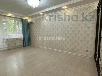 1-комнатная квартира · 35 м² · 1/5 этаж, Авиагородок 18 — возле магазина Зиг Заг за 10.5 млн ₸ в Актобе, мкр Авиагородок