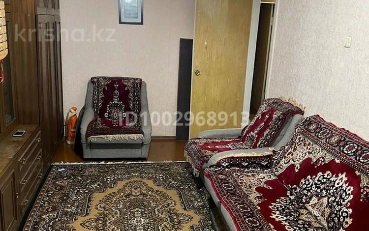 3-бөлмелі пәтер · 62 м² · 3/5 қабат, мкр Юго-Восток, Мкр Юго-Восток, 28й микрорайон 17, бағасы: 22.5 млн ₸ в Караганде, Казыбек би р-н — фото 2