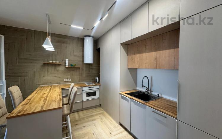 2-комнатная квартира · 50 м² · 14/17 этаж, Варламова 27В — Проспект Абая за 350 000 ₸ в Алматы, Алмалинский р-н — фото 21