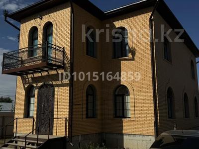 Отдельный дом · 6 комнат · 230 м² · 10 сот., мкр. Зачаганск пгт, Бейбитшилик — Район Птицефабрика за 69 млн ₸ в Уральске