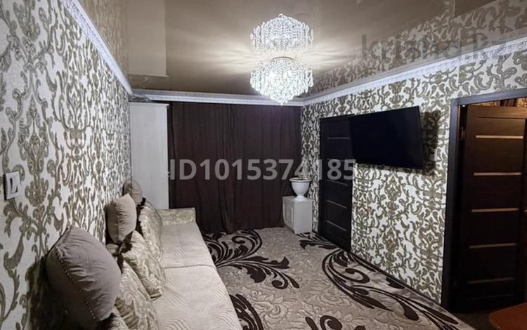 4-комнатная квартира · 60 м² · 1/5 этаж, Майкудук, 15й микрорайон 29 — парк за 16.5 млн ₸ в Караганде, Алихана Бокейханова р-н — фото 2