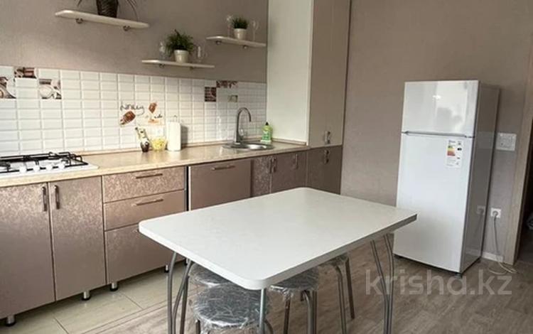 1-бөлмелі пәтер · 50 м² · 1/6 қабат, Санкибай Батыра 14Бк1, бағасы: 23 млн ₸ в Актобе — фото 3